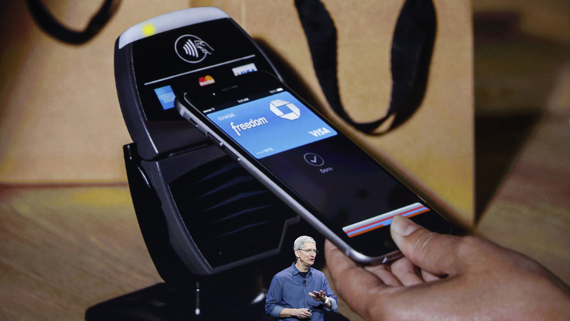 Giao dịch bằng Apple Pay trên iPhone