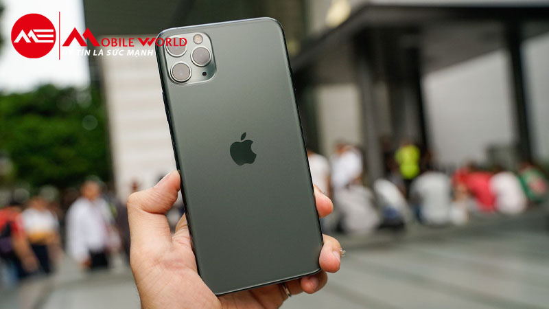 Hạ cấp từ iP 14 xuống iPhone 11 Pro Max vẫn ngon lành