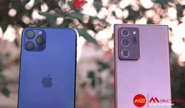 So kè thiết kế, cấu hình iPhone 12 Pro và Note 20 Ultra