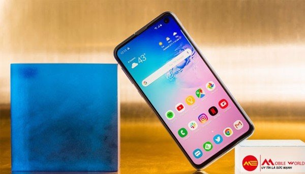 So sánh thiết kế, hiệu năng Note 20 Ultra và Galaxy S10e