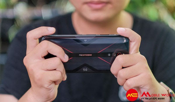 Top gaming phone 5G giá rẻ, cấu hình mạnh tha hồ chiến game