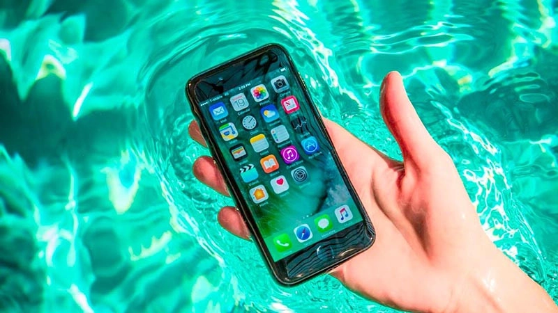Các mẫu iPhone có khả năng chống nước