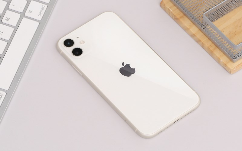 iPhone 12 màu trắng sang trọng