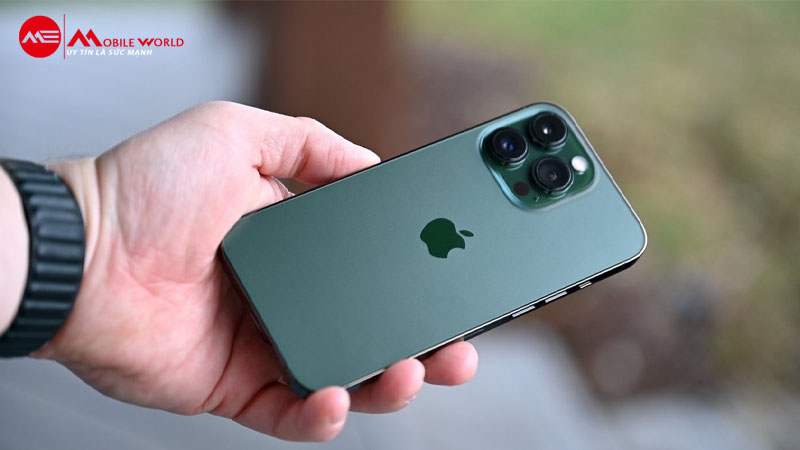 iPhone 13 Pro Max giảm sâu đến 5-6 triệu đồng.