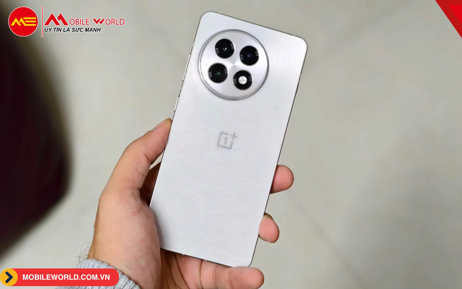 OnePlus 13R: Hiệu năng mạnh mẽ, pin bền bỉ, giá trị vượt trội.
