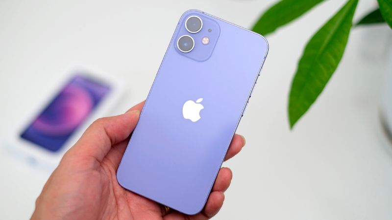 Có nên iPhone 12 ngay lúc này không?