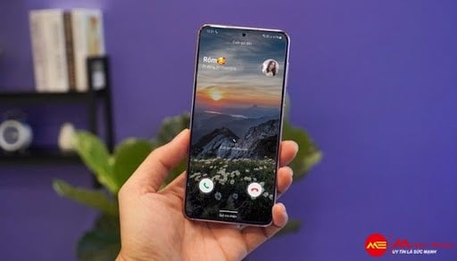 Mời tải về bộ hình nền dành cho Galaxy Z Fold3 và Z Flip3