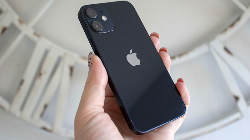 iPhone 11 color đen hợp mang lại những cá thể nào?