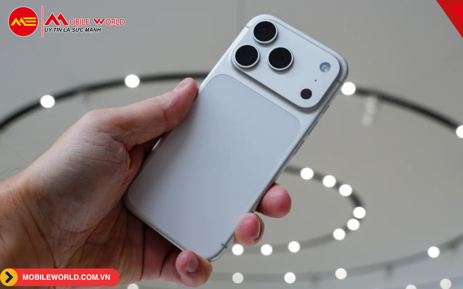 iphone-17-pro-256gb-vna-chinh-hang-04-mobileworld-com-vn
