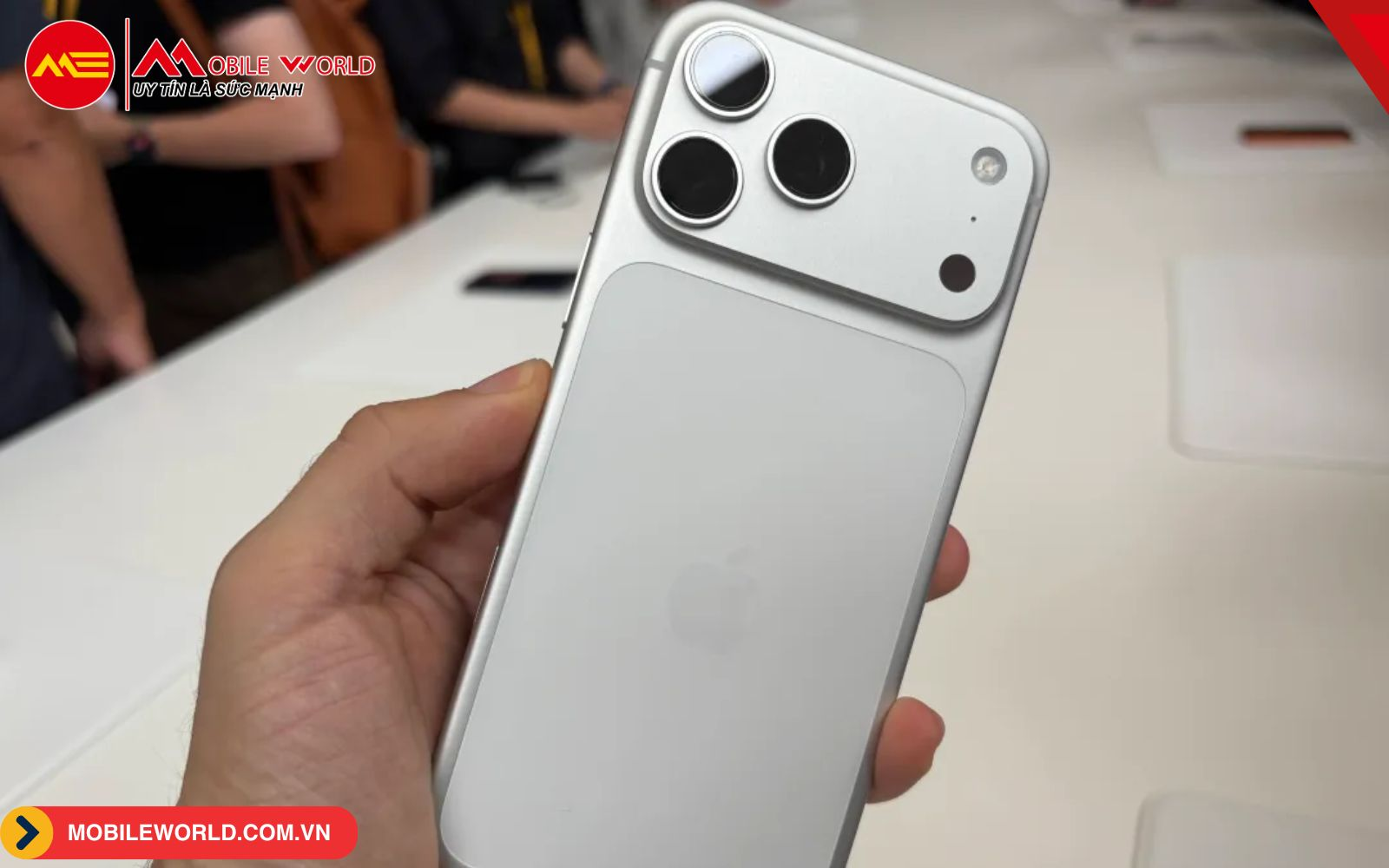 iphone-17-pro-max-512gb-vna-chinh-hang-06-mobileworld-com-vn