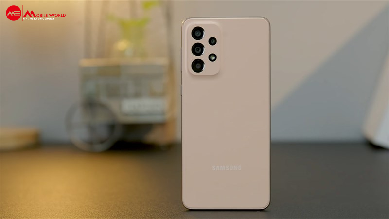 Samsung Galaxy A33 5G 6GB sở hữu vẻ ngoài trẻ trung cùng hệ thống camera lên đến 48 MP